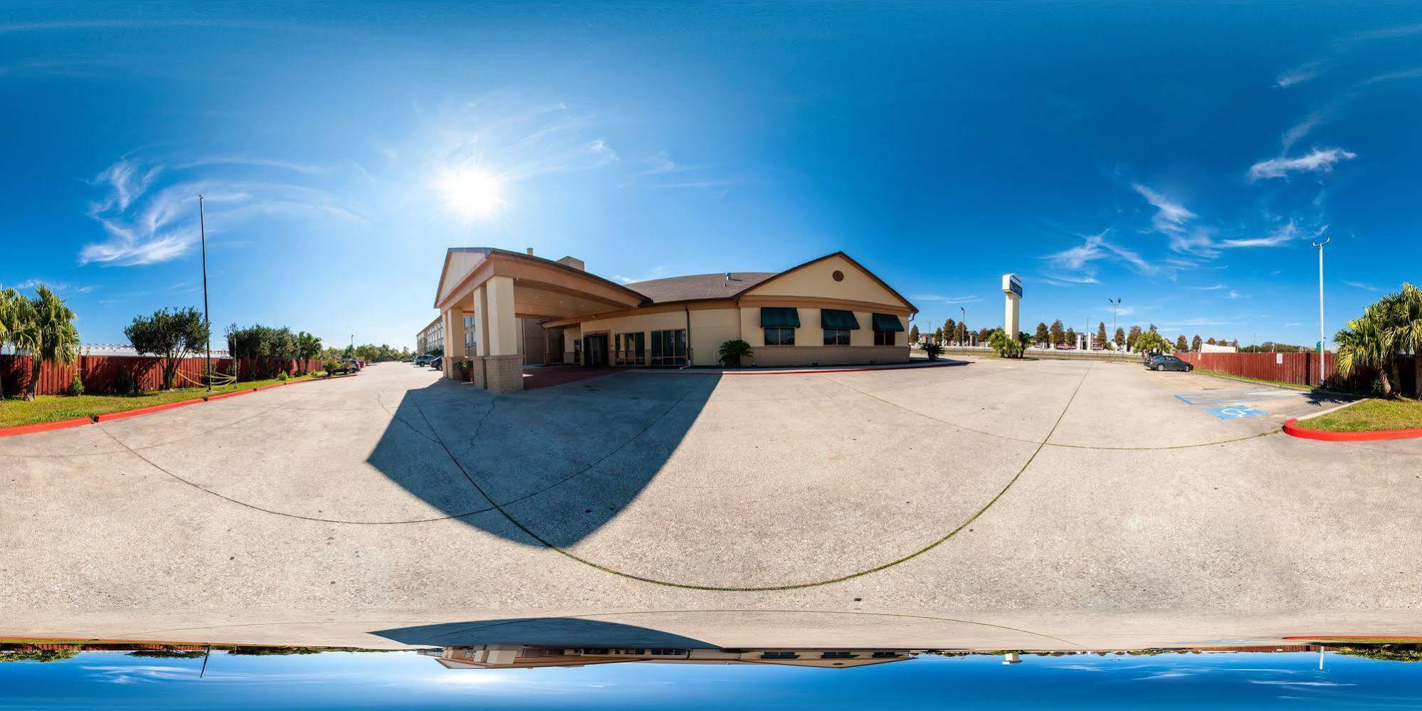 Отель La Quinta Новый Орлеан Экстерьер фото
